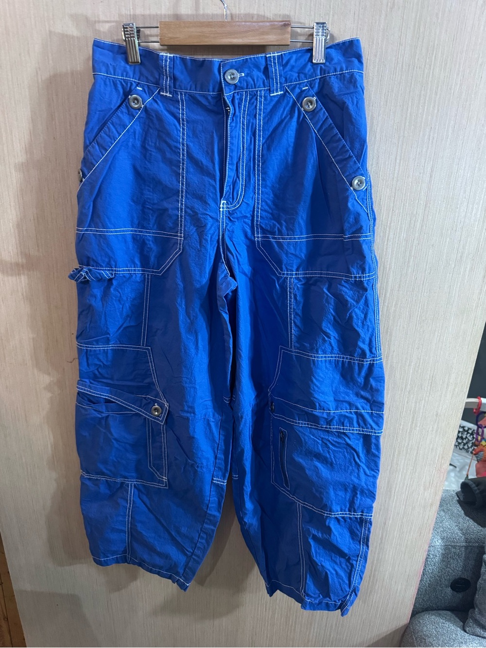 BDG Bright Blue Baggy Cargo Pants with Contrast Stitching Size 2